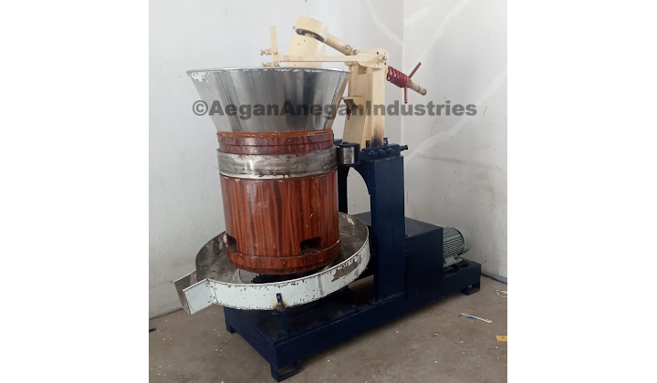 Wooden-Oil-Extraction-Machine